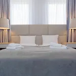 Hotel Quattro 3*