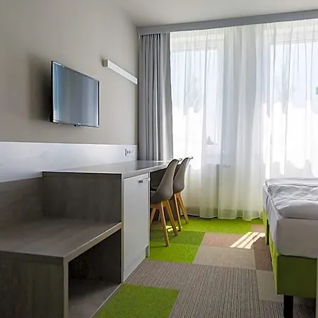 Quattro Hotell 3*